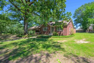630 RALEIGH-LAGRANGE DR, Rossville, TN 38066