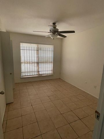 12215 Wild Pine Drive C, Houston, TX 77039