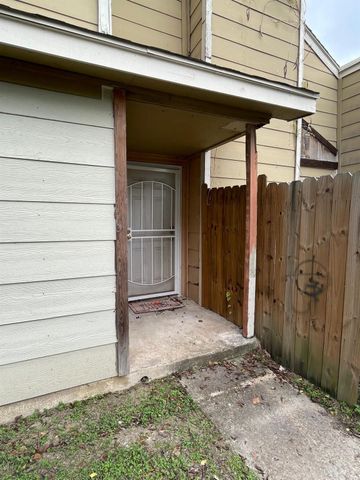 12215 Wild Pine Drive C, Houston, TX 77039