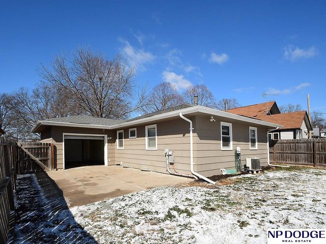 1820 N 62Nd Street, Lincoln, NE 68505