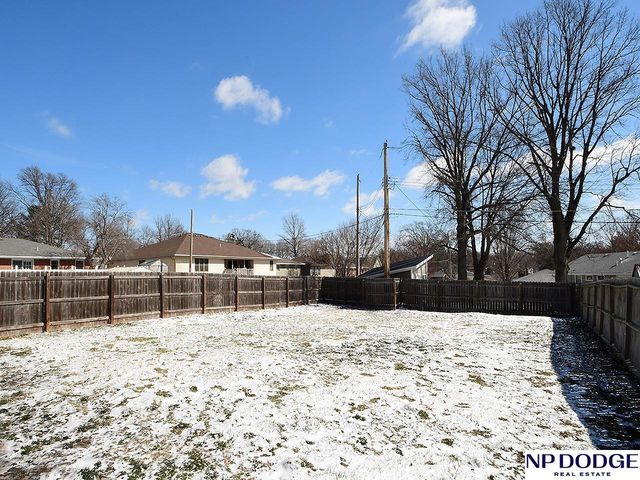 1820 N 62Nd Street, Lincoln, NE 68505