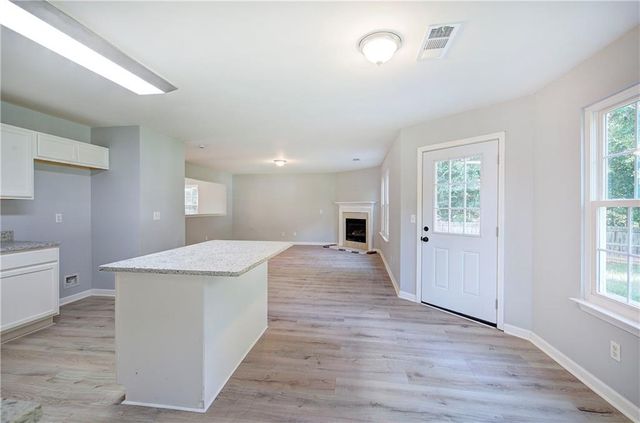 12 Glenabbey Drive NW, Cartersville, GA 30120