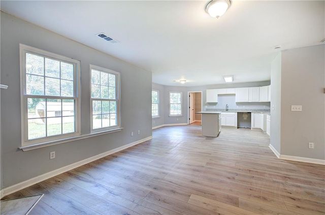 12 Glenabbey Drive NW, Cartersville, GA 30120