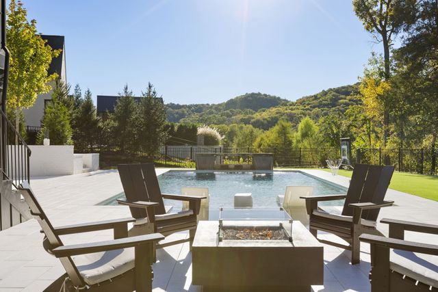 6458 Penrose Dr, Brentwood, TN 37027