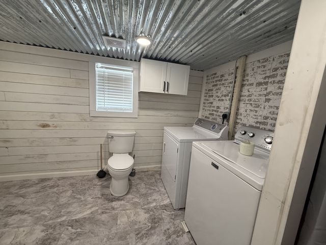 219 Cedar St, Hohenwald, TN 38462