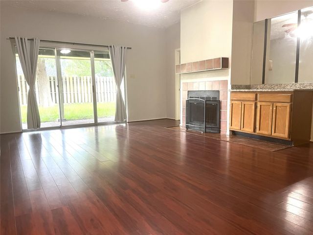 343 Elder Vista Drive, Houston, TX 77598