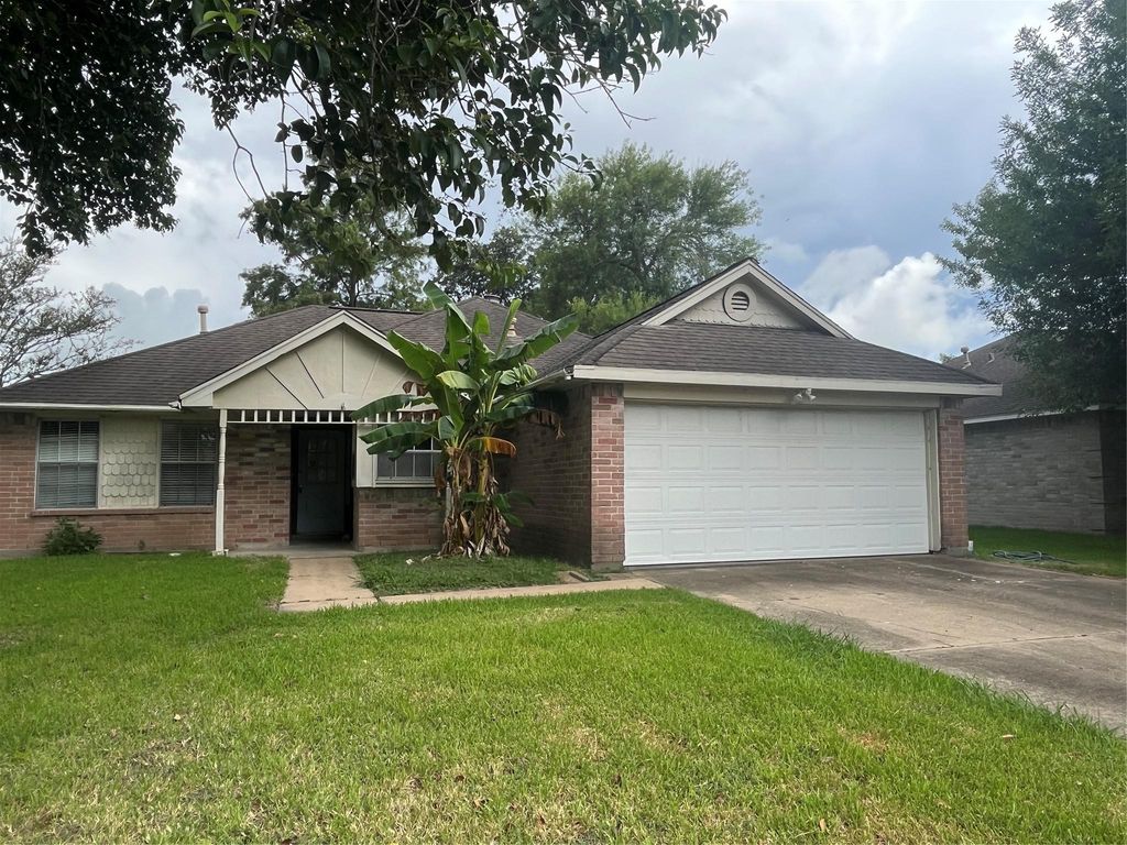 343 Elder Vista Drive, Houston, TX 77598