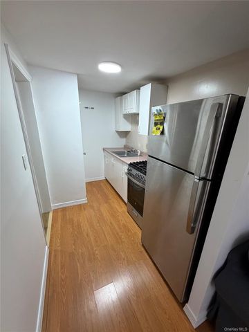 1390 America Avenue, West Babylon, NY 11704