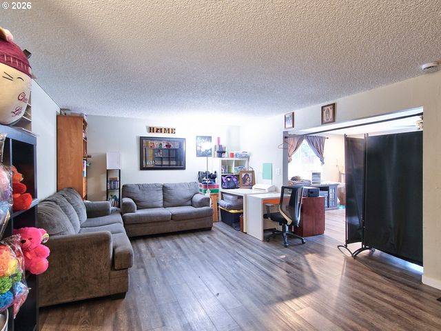 19875 Sw ROCK Dr, Beaverton, OR 97003