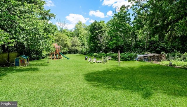 2217 N ROCKHILL RD, Sellersville, PA 18960