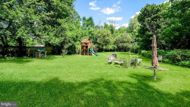2217 N ROCKHILL RD, Sellersville, PA 18960