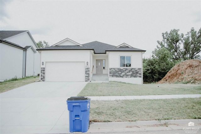 2533 Sawmill Road, Junction City, KS 66441