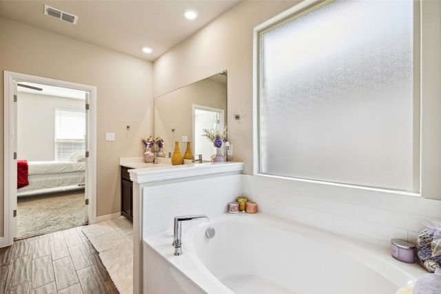 11417 Leeson Street, Fort Worth, TX 76052