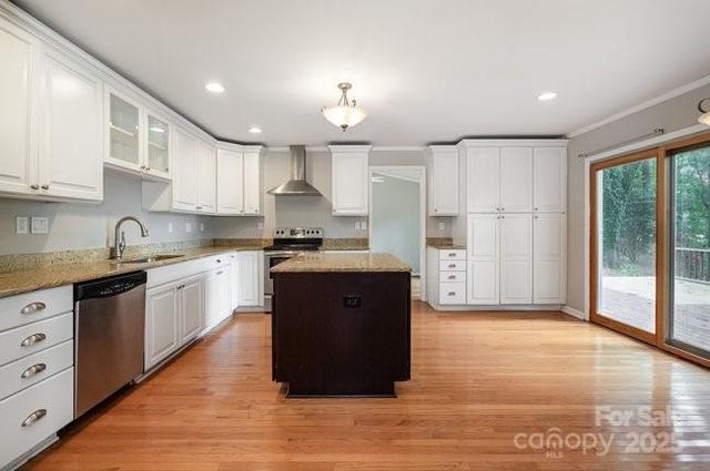 3717 Smokerise Hill Drive, Charlotte, NC 28277