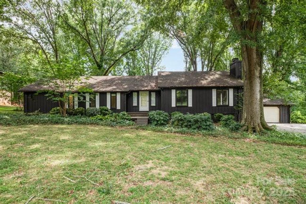 3717 Smokerise Hill Drive, Charlotte, NC 28277