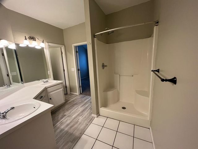 421 W 10th Street, Edmond, OK 73003