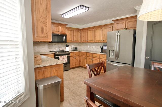 177 Fawn Ridge Ln, Medina, TN 38355