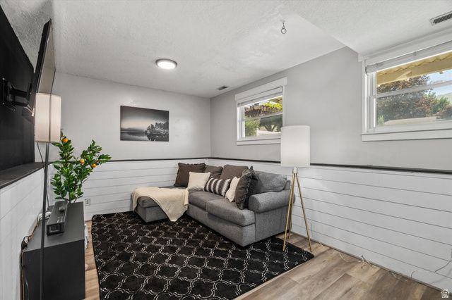 1523 S 500 E, Kaysville, UT 84037