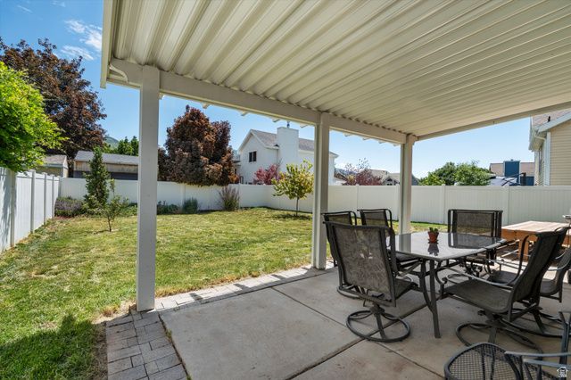 1523 S 500 E, Kaysville, UT 84037