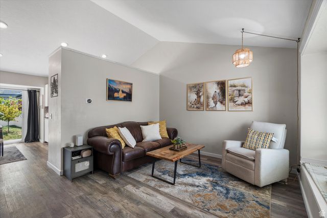 1523 S 500 E, Kaysville, UT 84037