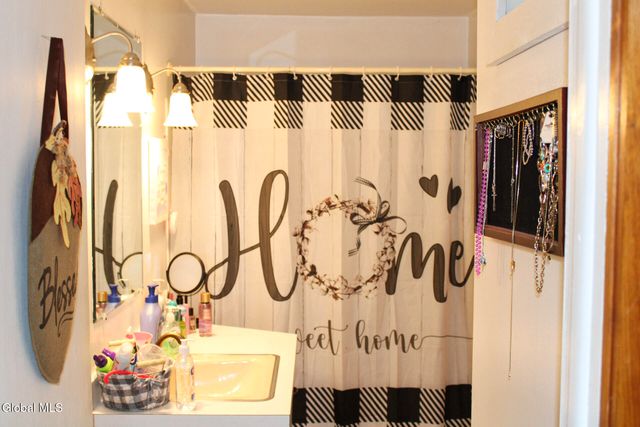 112 Oak Street, Corinth, NY 12822