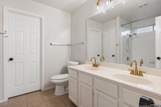 5211 STORMY AUTUMN, San Antonio, TX 78247