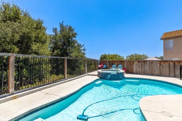 24080 Manresa Court, Murrieta, CA 92562