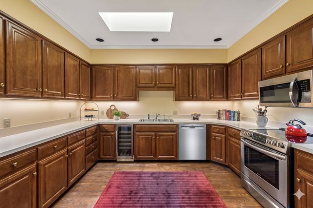 3737 West End Ave Apt 305, Nashville, TN 37205