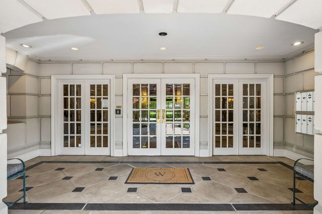 3737 West End Ave Apt 305, Nashville, TN 37205
