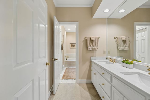 3737 West End Ave Apt 305, Nashville, TN 37205