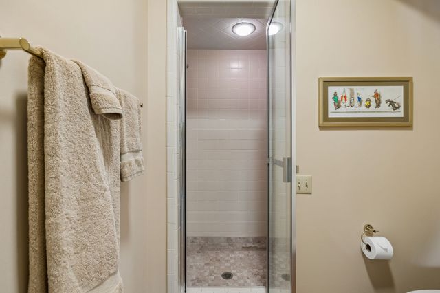 3737 West End Ave Apt 305, Nashville, TN 37205
