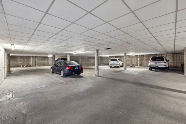 3737 West End Ave Apt 305, Nashville, TN 37205