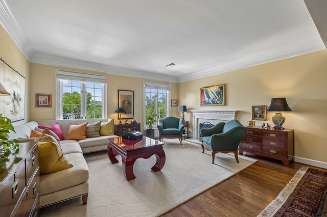 3737 West End Ave Apt 305, Nashville, TN 37205