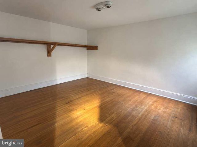 3228 W YORK ST, Philadelphia, PA 19132
