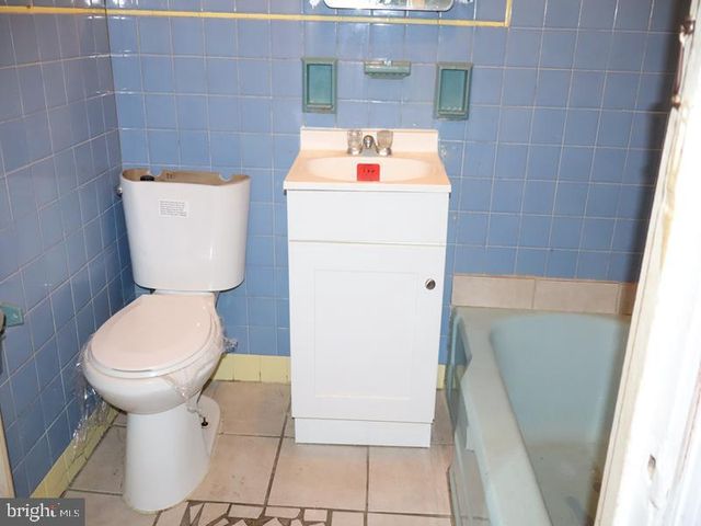 3228 W YORK ST, Philadelphia, PA 19132