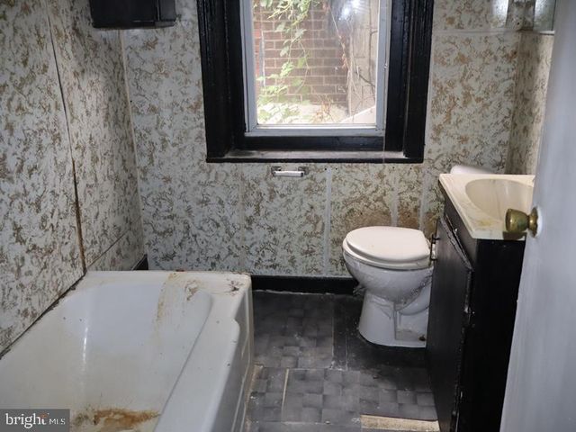 3228 W YORK ST, Philadelphia, PA 19132