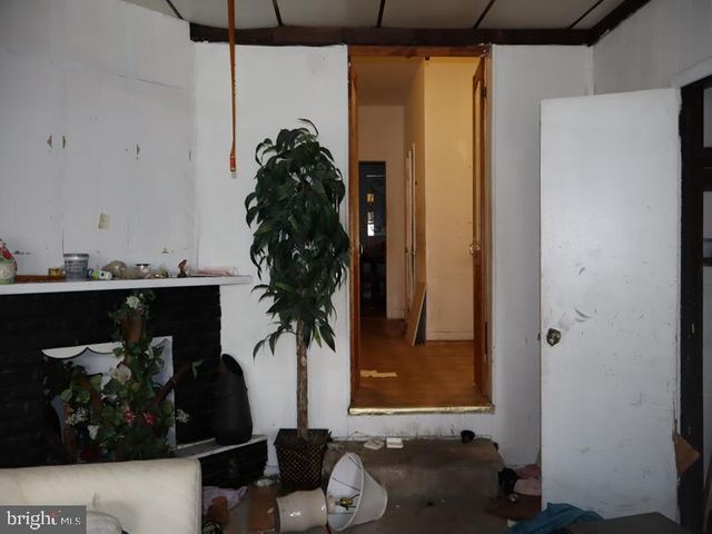 3228 W YORK ST, Philadelphia, PA 19132