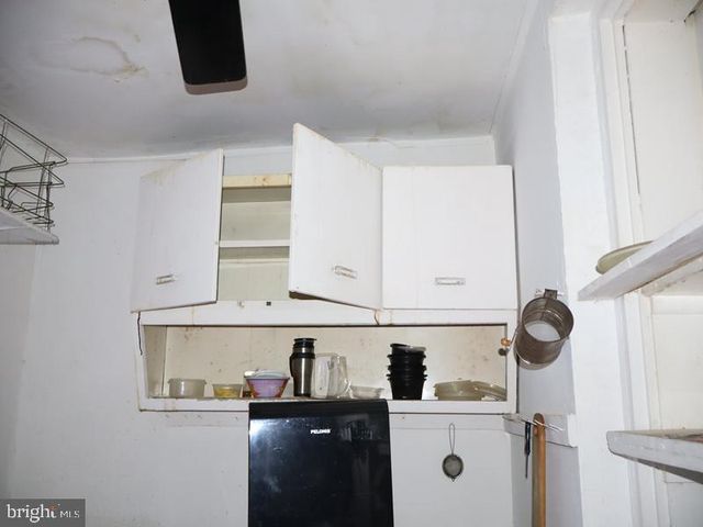 3228 W YORK ST, Philadelphia, PA 19132
