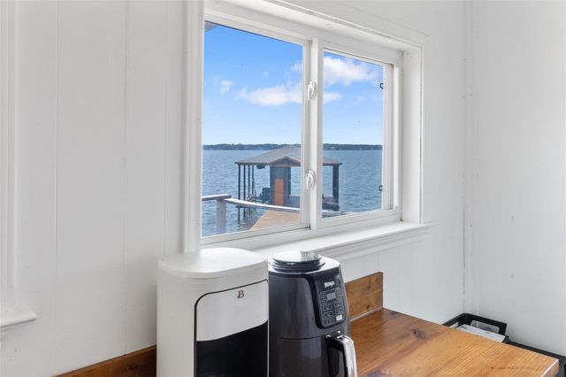 173 Tanglewood Drive, Mabank, TX 75156