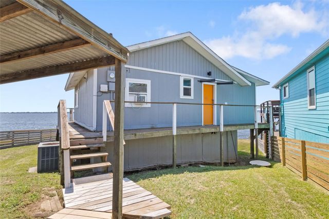 173 Tanglewood Drive, Mabank, TX 75156