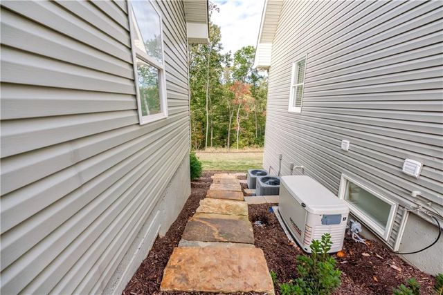 85 Grant Cove, Dawsonville, GA 30534