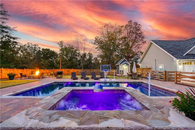 85 Grant Cove, Dawsonville, GA 30534