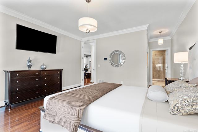 20 Brookview Circle 20, Bristol, CT 06010