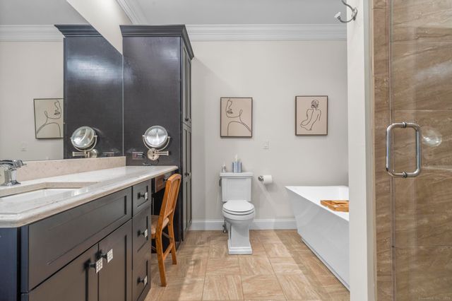 20 Brookview Circle 20, Bristol, CT 06010