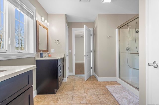 20 Brookview Circle 20, Bristol, CT 06010