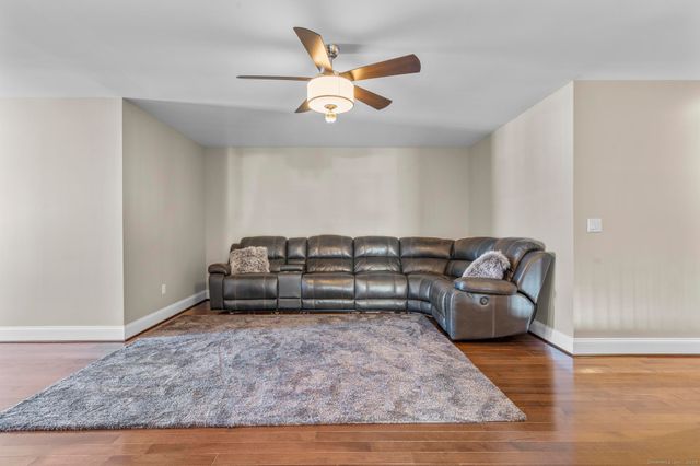 20 Brookview Circle 20, Bristol, CT 06010