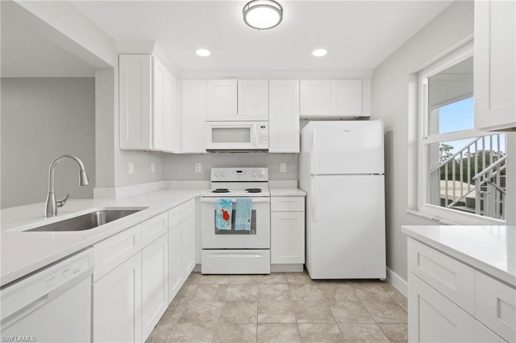 6220 Augusta DR 312, FORT MYERS, FL 33907 — photo 4