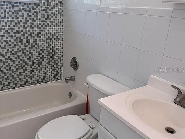 7101 15TH STREET N, St Petersburg, FL 33702