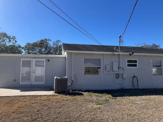 7101 15TH STREET N, St Petersburg, FL 33702
