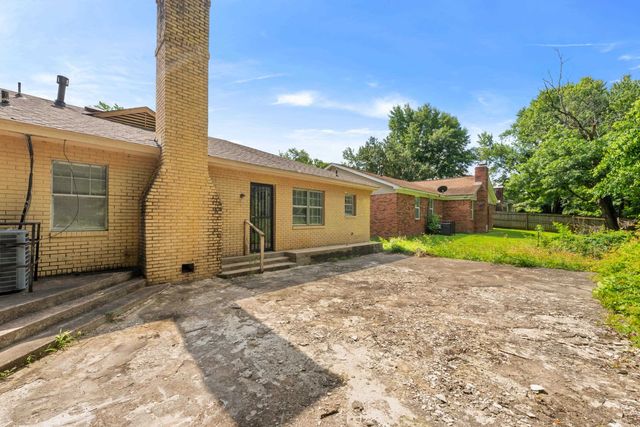 3873 KERSTON DR, Memphis, TN 38128